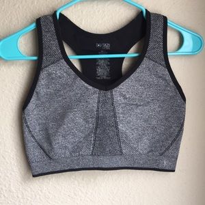 Danskin sports bra